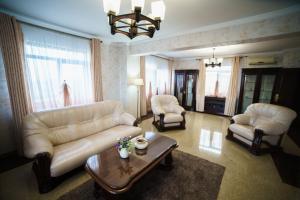 Posezení v ubytování Grand Hotel Orient Braila