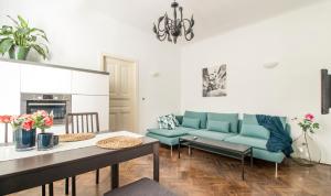 Kuchyňa alebo kuchynka v ubytovaní BASTINICA Superior Apartment, OLD TOWN in City CENTER