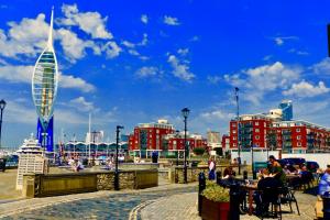 Galería fotográfica de St Georges Balcony Suite en Portsmouth