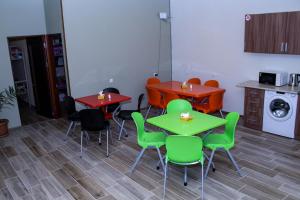 Kuchyň nebo kuchyňský kout v ubytování Bee Lucky Hostel and Tours + 22 fotografií