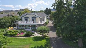 Gallery image of Lakeside Country Inn in Savona