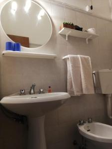 A bathroom at Residenza Santa Valeria