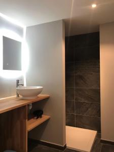 Gallery image of chambre avec garage moto in Lanslebourg-Mont-Cenis