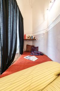 Posteľ alebo postele v izbe v ubytovaní Vintage Elegance MostCentralApt !Váci street!