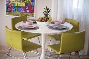 A seating area at Volto Kokkini Apartment