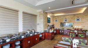 Afbeelding uit fotogalerij van Phu Quy Hotel in Nha Trang