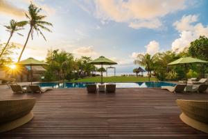 Der Swimmingpool an oder in der Nähe von d'Nusa Beach Club and Resort