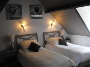 En eller flere senger på et rom på L'Orée des Chênes, The Originals Relais