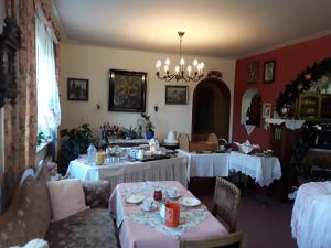Nápoje v ubytování Gästehaus "Gisela" im fürstlichen Fischhaus