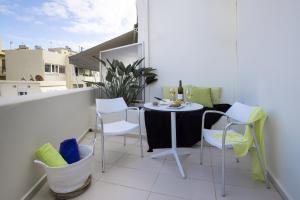 Nápoje v ubytovaní The H Experience Boutique Apartment Koules Fortress Heraklion