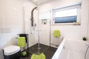 Koupelna v ubytování Appartement Zeitlos. °18 + 30 fotografií