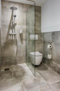 Ένα μπάνιο στο Business Hotel Maier