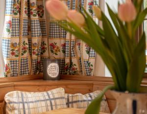 A seating area at Haus Waldbach