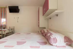 Posteľ alebo postele v izbe v ubytovaní Studio apartments Zloic in Krvavica