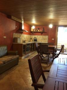 A seating area at A PORTELA - Pereiro de Aguiar