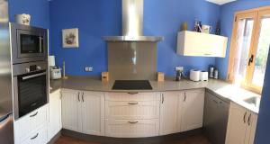 A kitchen or kitchenette at A PORTELA - Pereiro de Aguiar