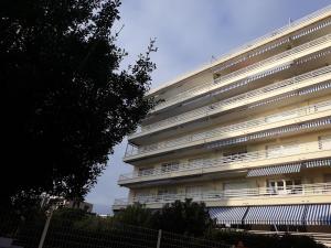 Edificio en el que se encuentra el apartamento