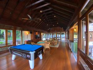 Τραπέζι μπιλιάρδου στο Saujana Private Villas