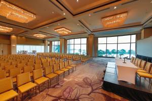 Área de negócios e/ou sala de conferências em Intercontinental Miramar Panama by IHG