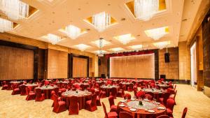 Foto da galeria de Holiday Inn Nanchang Riverside, an IHG Hotel em Nanchang