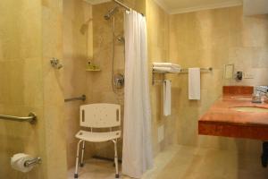 Koupelna v ubytování Hotel Intercontinental Cali by IHG