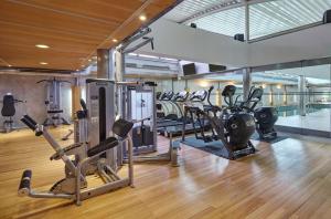 The fitness centre and/or fitness facilities at InterContinental Buenos Aires, an IHG Hotel