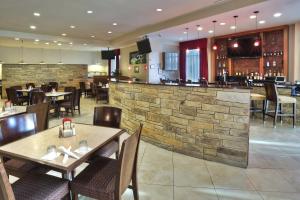 A restaurant or other place to eat at Holiday Inn Killeen Fort Hood, an IHG Hotel