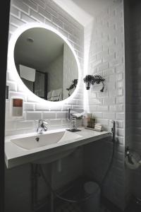 Koupelna v ubytování Boutique Hotel Yöpuu