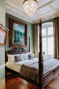 Кровать или кровати в номере Honigmond Boutique Hotel