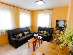 Χώρος καθιστικού στο Holiday Home Miramar by Interhome +29 φωτογραφίες