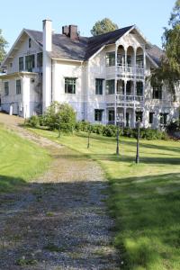 Giardino di Skogsbrynet B&B, Bredsjö Nya Herrgård
