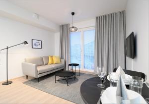 Χώρος καθιστικού στο Forenom Aparthotel Tampere Kaleva