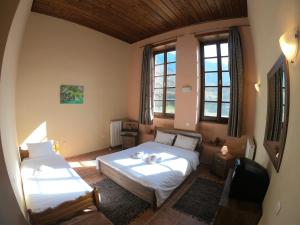 Foto dalla galleria di Peklaritiko Steki a Pigí