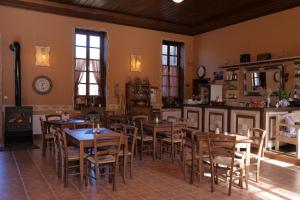 Foto dalla galleria di Peklaritiko Steki a Pigí