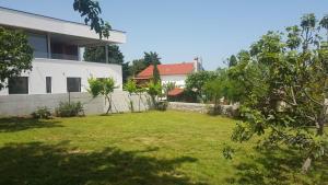 Zahrada ubytování APARTMENT SANJA