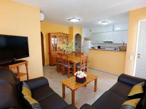 Η κουζίνα ή μικρή κουζίνα στο Holiday Home Miramar by Interhome