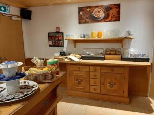 Pension Alpengruss tesisinde mutfak veya mini mutfak