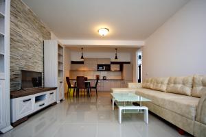 Kuchyň nebo kuchyňský kout v ubytování Apartment Dobrota