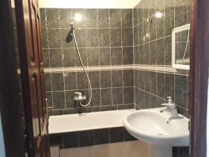 Un baño de Harmony Hotel