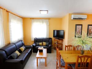 Χώρος καθιστικού στο Holiday Home Miramar by Interhome