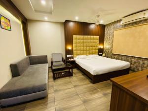 Gallery image of Saluja Residency in Siliguri +34 photos