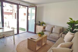 Część wypoczynkowa w obiekcie Alidreams Carmen Beach Apartamentos