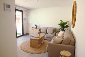 Część wypoczynkowa w obiekcie Alidreams Carmen Beach Apartamentos