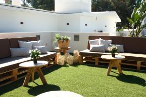 Część wypoczynkowa w obiekcie Alidreams Carmen Beach Apartamentos