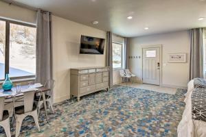 Φωτογραφία από το άλμπουμ του Anchorage Studio Escape about 14 Miles from Downtown! στο Ανκορέιτζ +18 φωτογραφίες