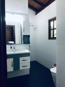Koupelna v ubytování Ravan Resort Tangalle