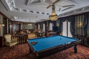 Biliár nebo kulečník v ubytování Erla Villa Boutique Hotel