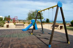Herní místnost nebo prostor pro děti v ubytování COSTA MARINA - Cabo Roig - Vista a piscina