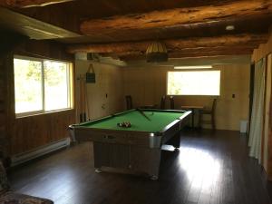 
A billiards table at Ruth Lake Lodge Resort
