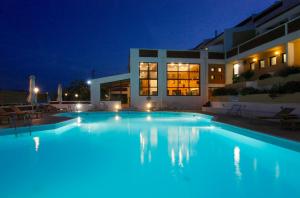 Бассейн в Mare Vista Hotel - Epaminondas или поблизости